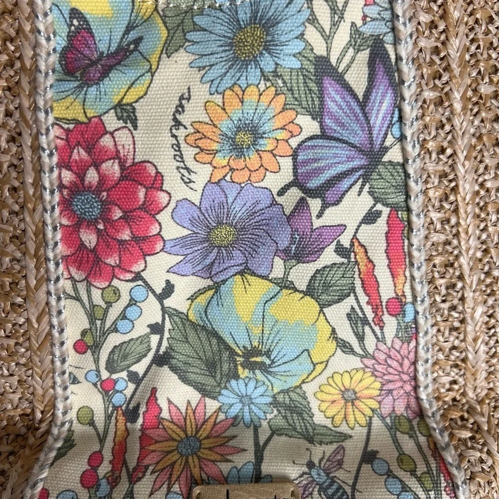 sakroots floral bag with straw sides never used. Flowers and butterflies - Picture 2 of 6